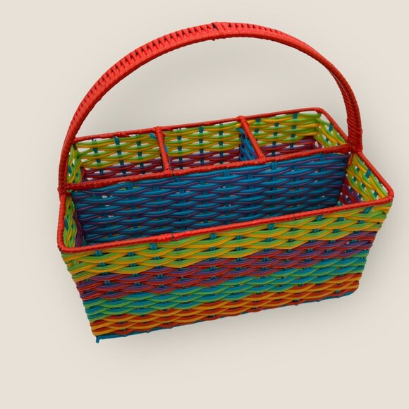 Woven Plastic Utensil and Napkin Basket With Handle Easter Spring Summer Party - Picture 2 of 7